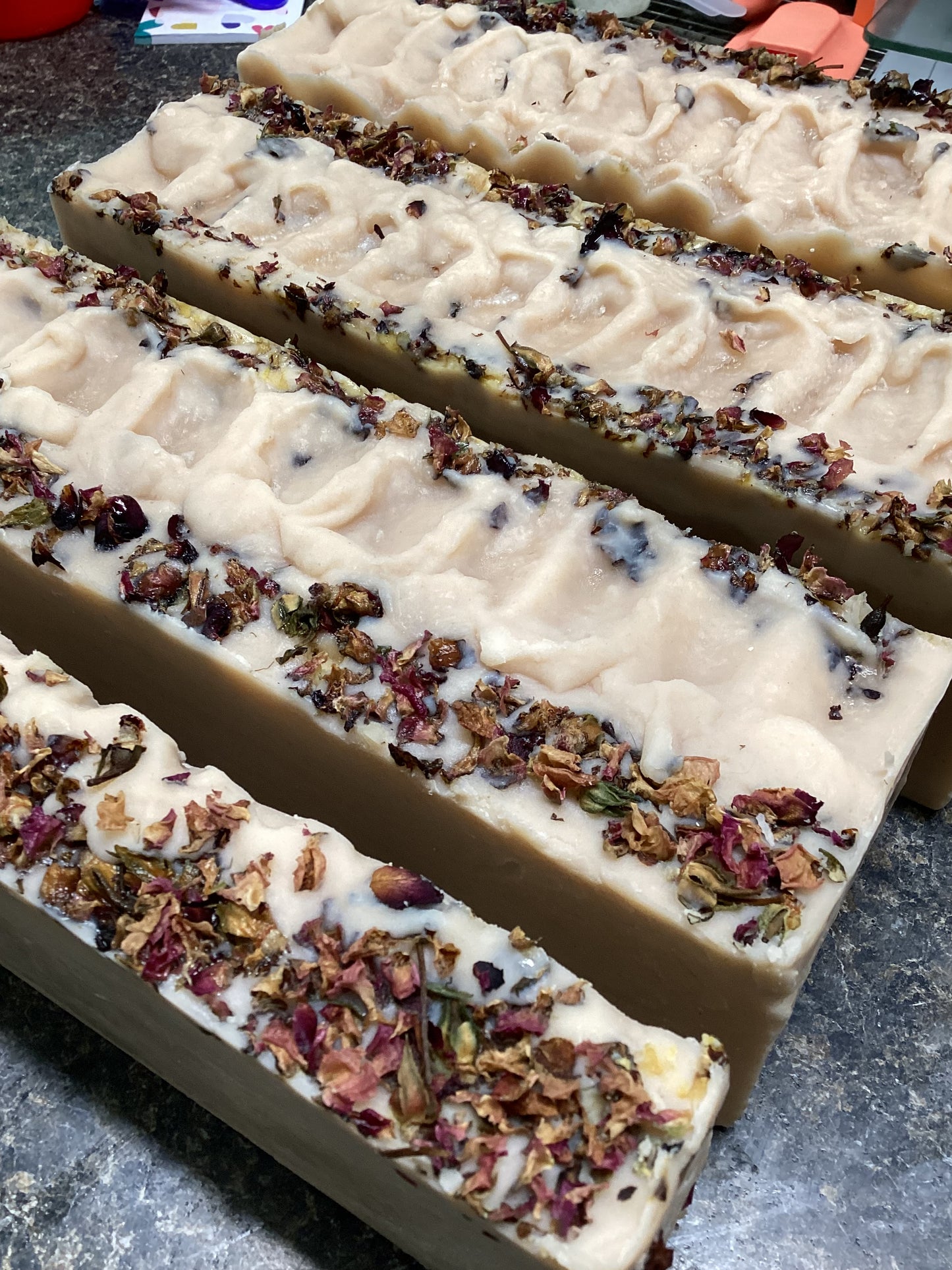 Calamine & Oatmeal goat milk soap